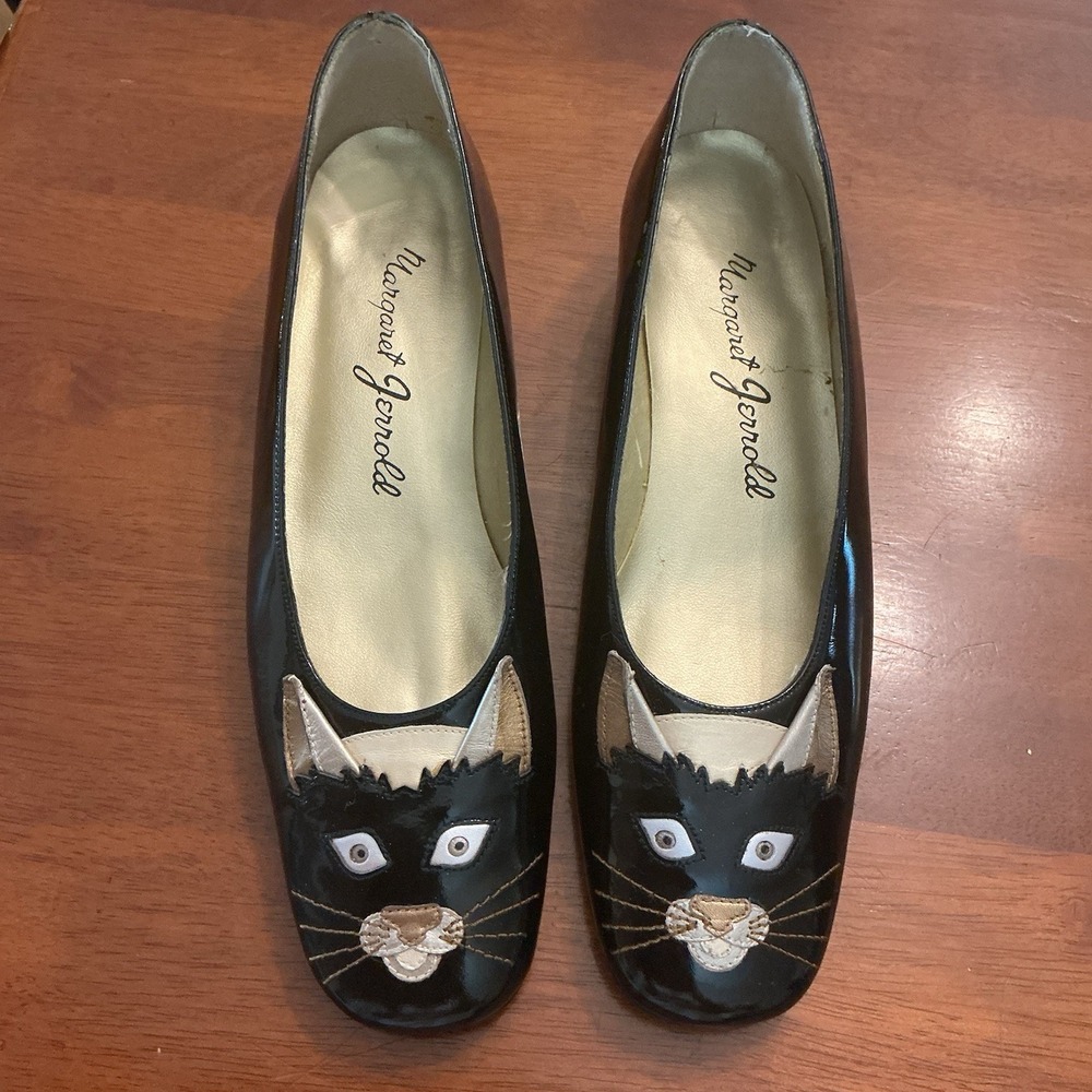 Vintage 80s Cat Face Shoes, Size 7.5 Margaret Jerrold Patten Leather Flats
